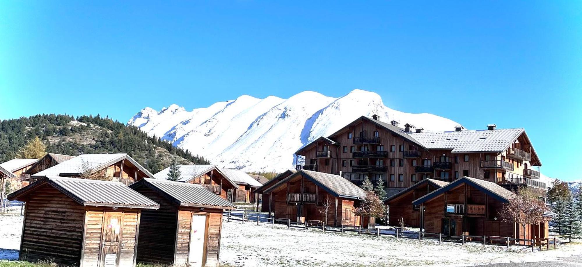 Appartement Chalets Du Super D Saint-Étienne-en-Dévoluy Екстериор снимка