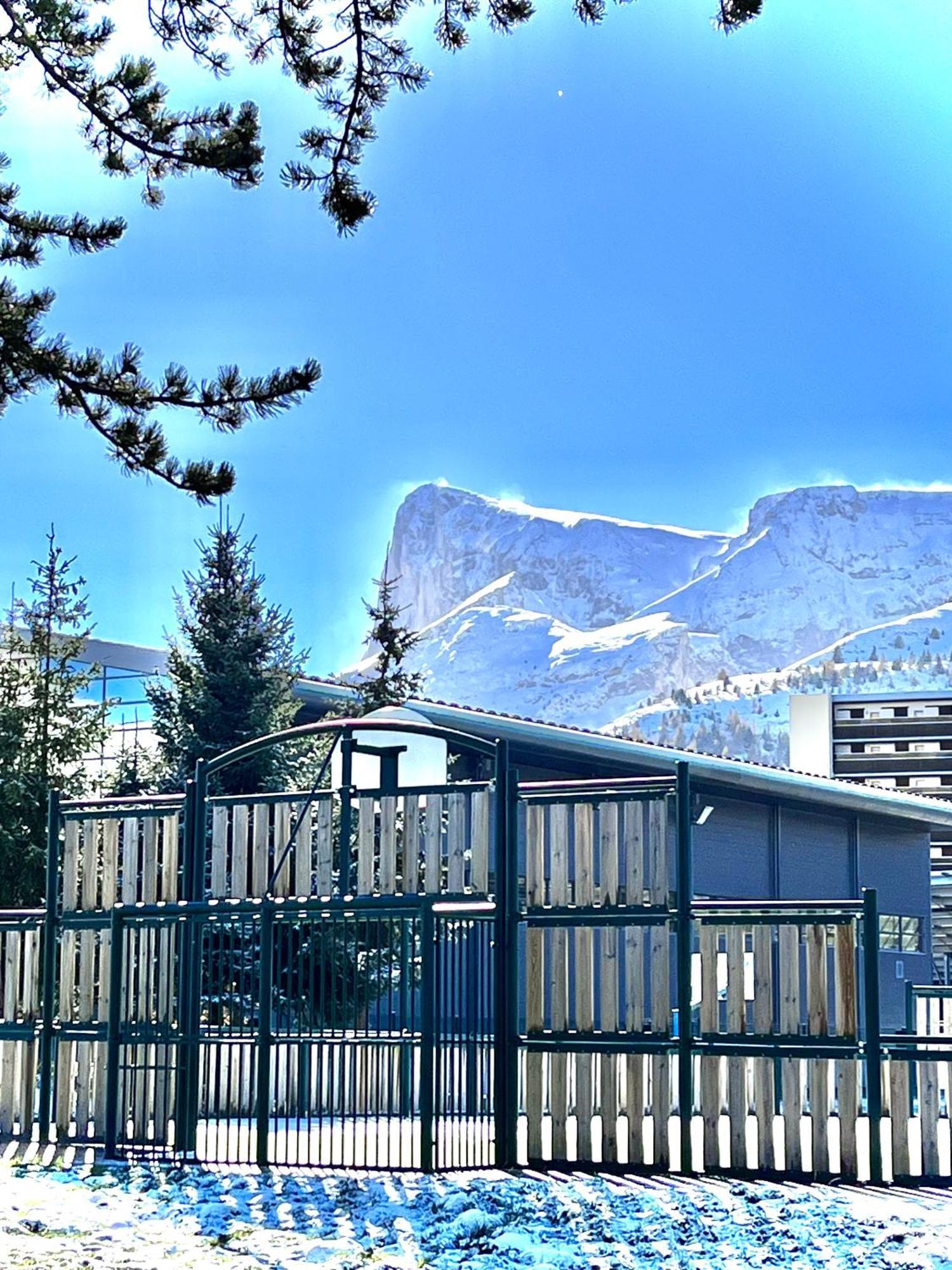 Appartement Chalets Du Super D Saint-Étienne-en-Dévoluy Екстериор снимка