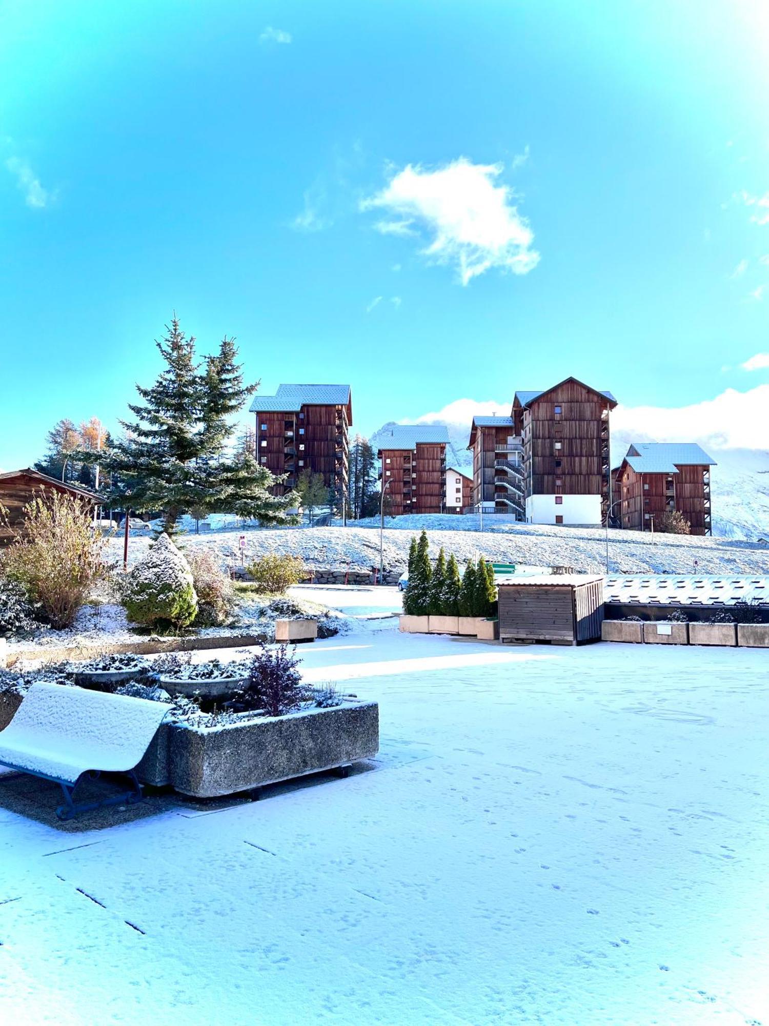 Appartement Chalets Du Super D Saint-Étienne-en-Dévoluy Екстериор снимка
